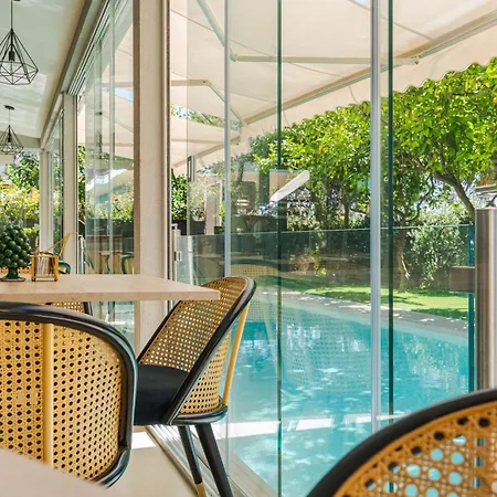 Ξενοδοχείο Rivage 4*